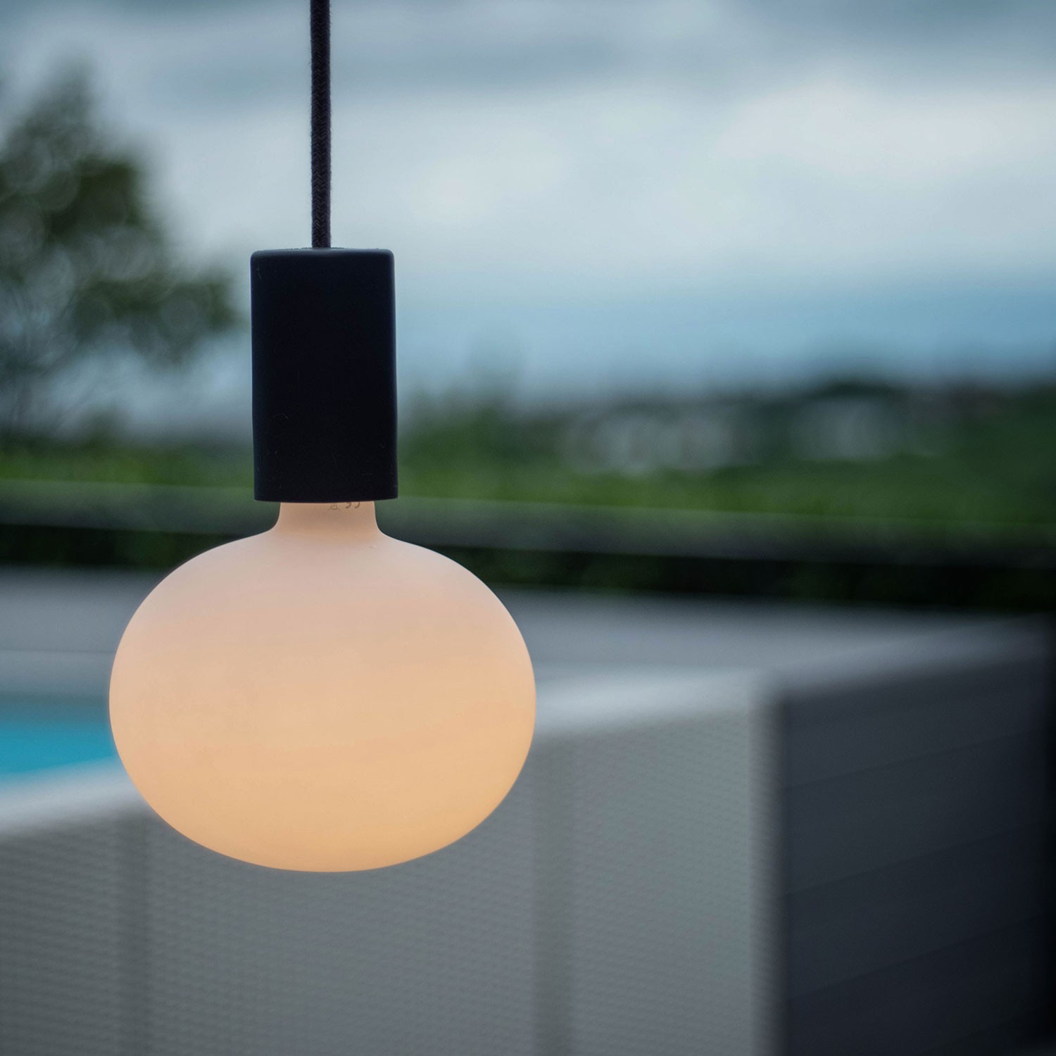 EIVA ELEGANT Suspension d'extérieur avec câble textile, rosace et douille en silicone étanche IP65