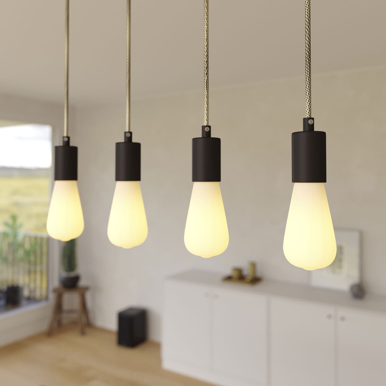 Suspension à 4 bras avec XXL Rose-One rectangulaire 675 mm complète avec câble textile et finitions en métal