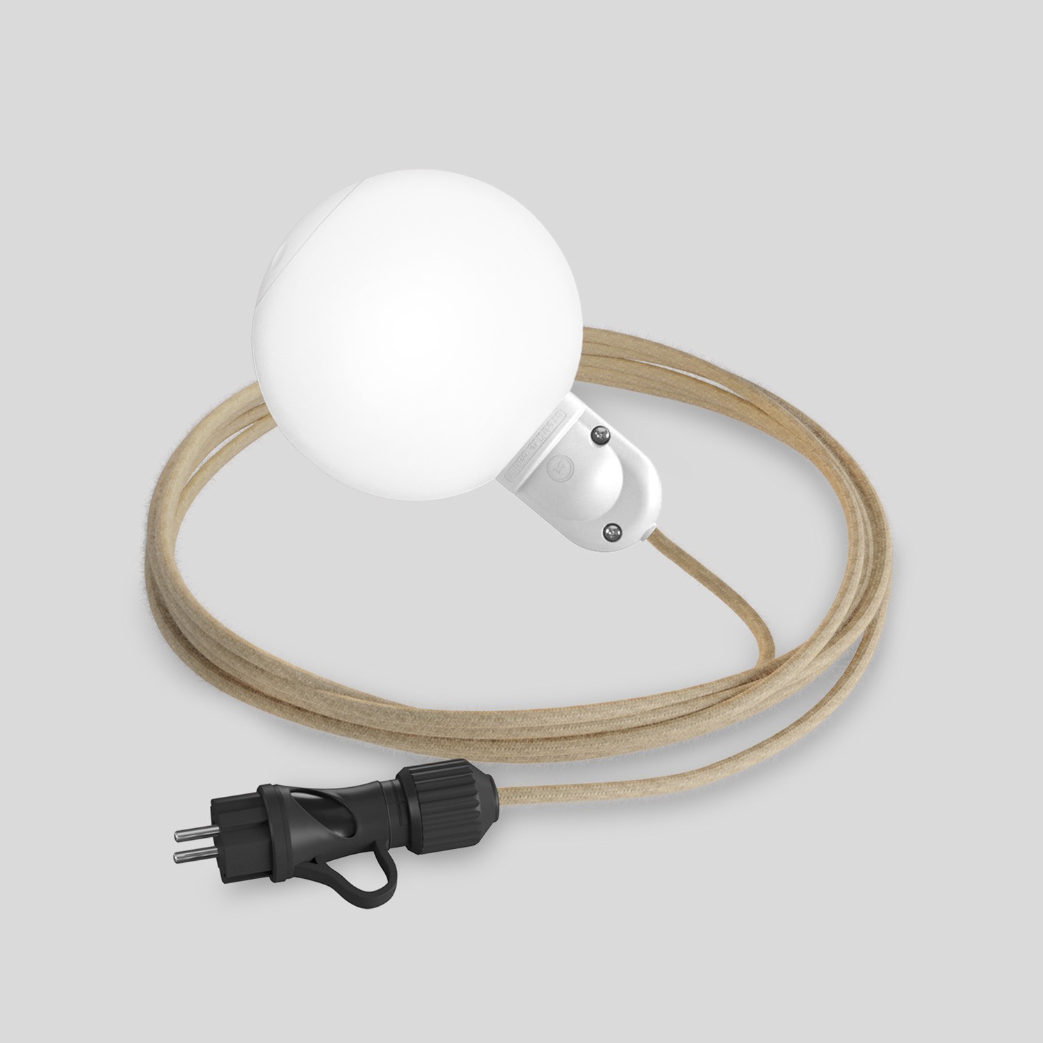 EIVA IP65 Außensteckleuchte mit bruchsicherem Unbreak-a-Ball-Lampenschirm