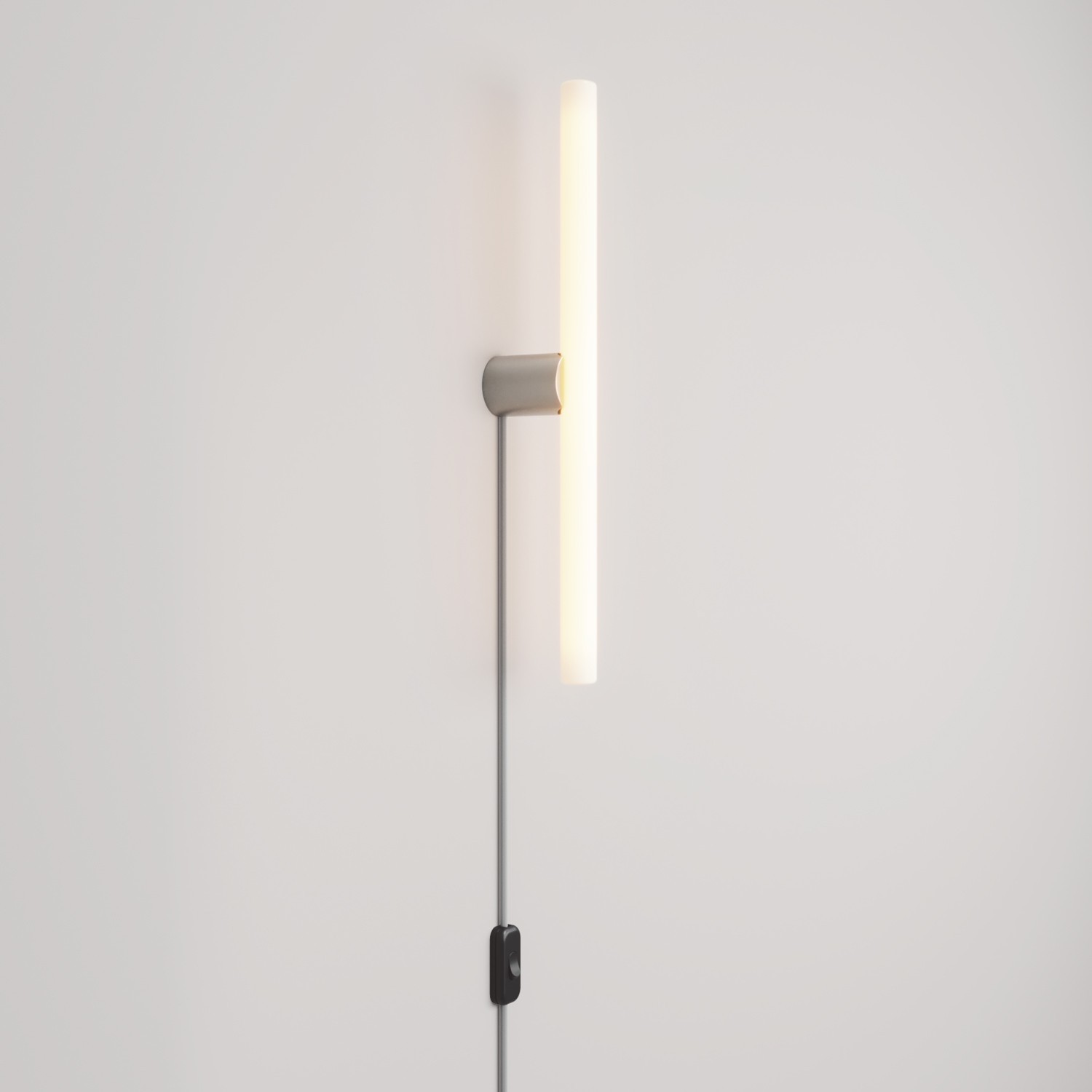 Lampe mit Stecker, Metallfinish und linearer LED S14d-Lampe