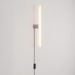 Lampe mit Stecker, Metallfinish und linearer LED S14d-Lampe
