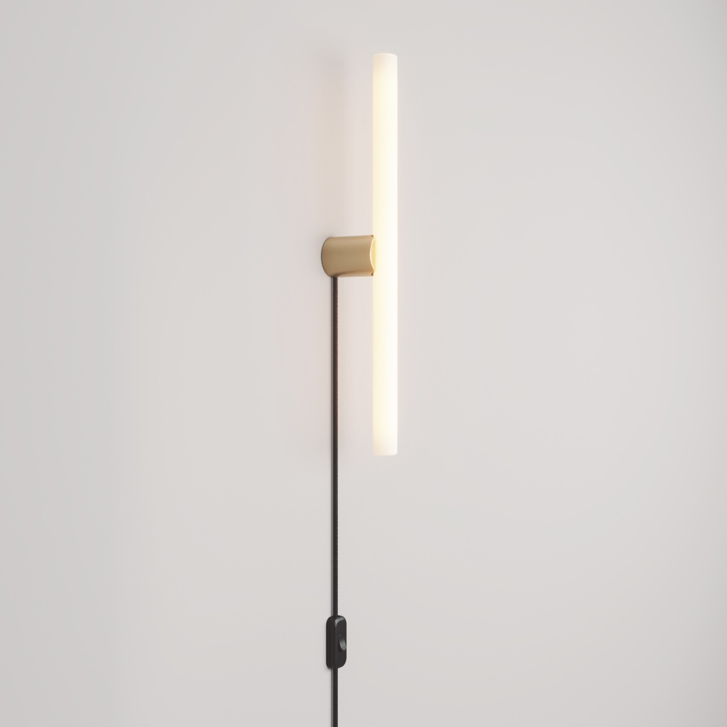 Lampe mit Stecker, Metallfinish und linearer LED S14d-Lampe