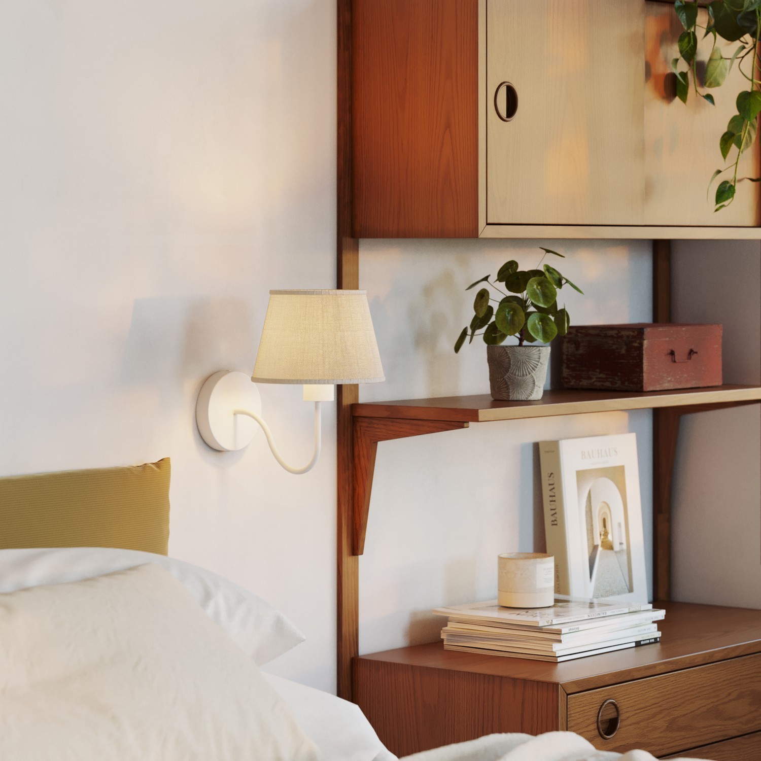 Lampada da parete Fermaluce con paralume Impero ed estensione a S