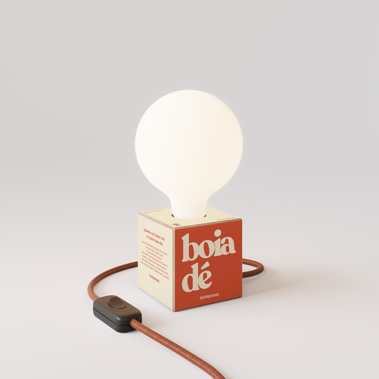 Lampada da tavolo Cubetto "Boia de" con lampadina globo effetto porcellana - Tuttapolpa