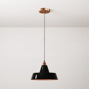 Lampada a sospensione completa di cavo tessile, paralume in ceramica Industriale e finiture in metallo - Nero