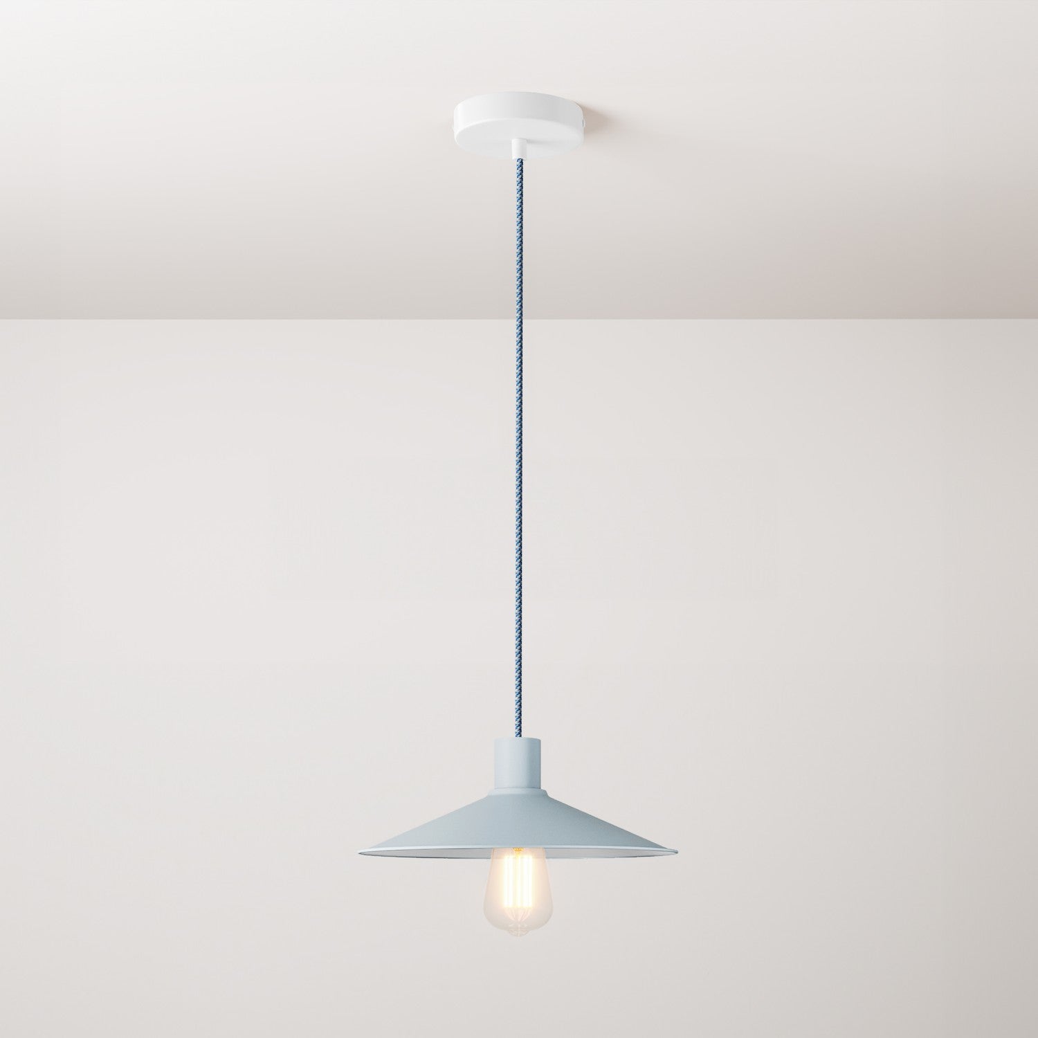 Lampada a sospensione completa di cavo tessile, paralume Swing Pastel e finiture in metallo - Blu carta da zucchero
