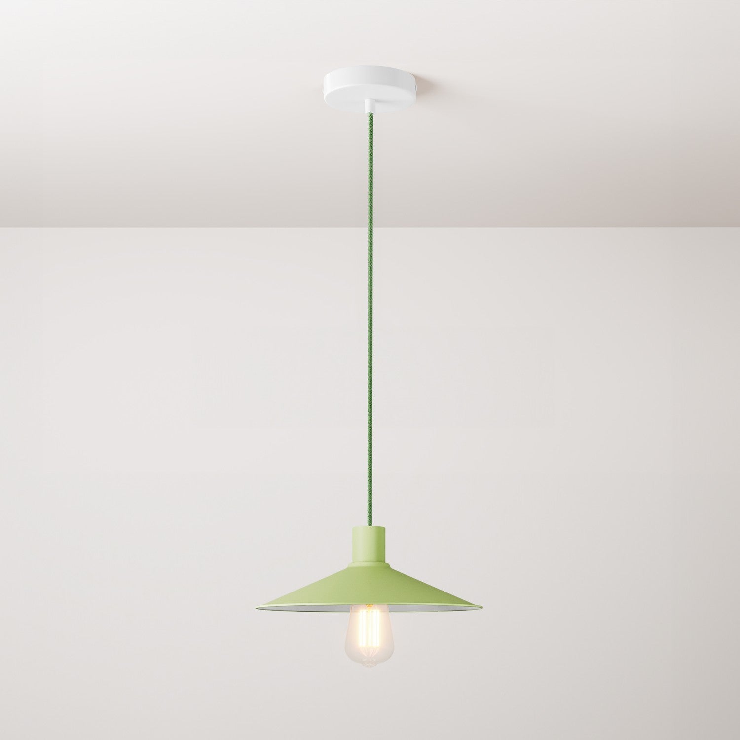 Lampada a sospensione completa di cavo tessile, paralume Swing Pastel e finiture in metallo - Verde prato