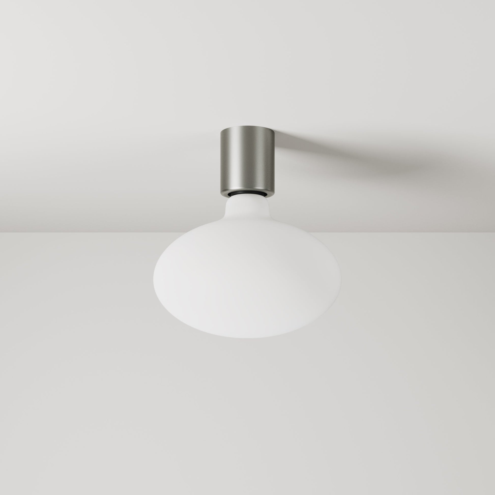 Applique in metallo con lampadina LED Ellipse effetto porcellana - Titanio satinato
