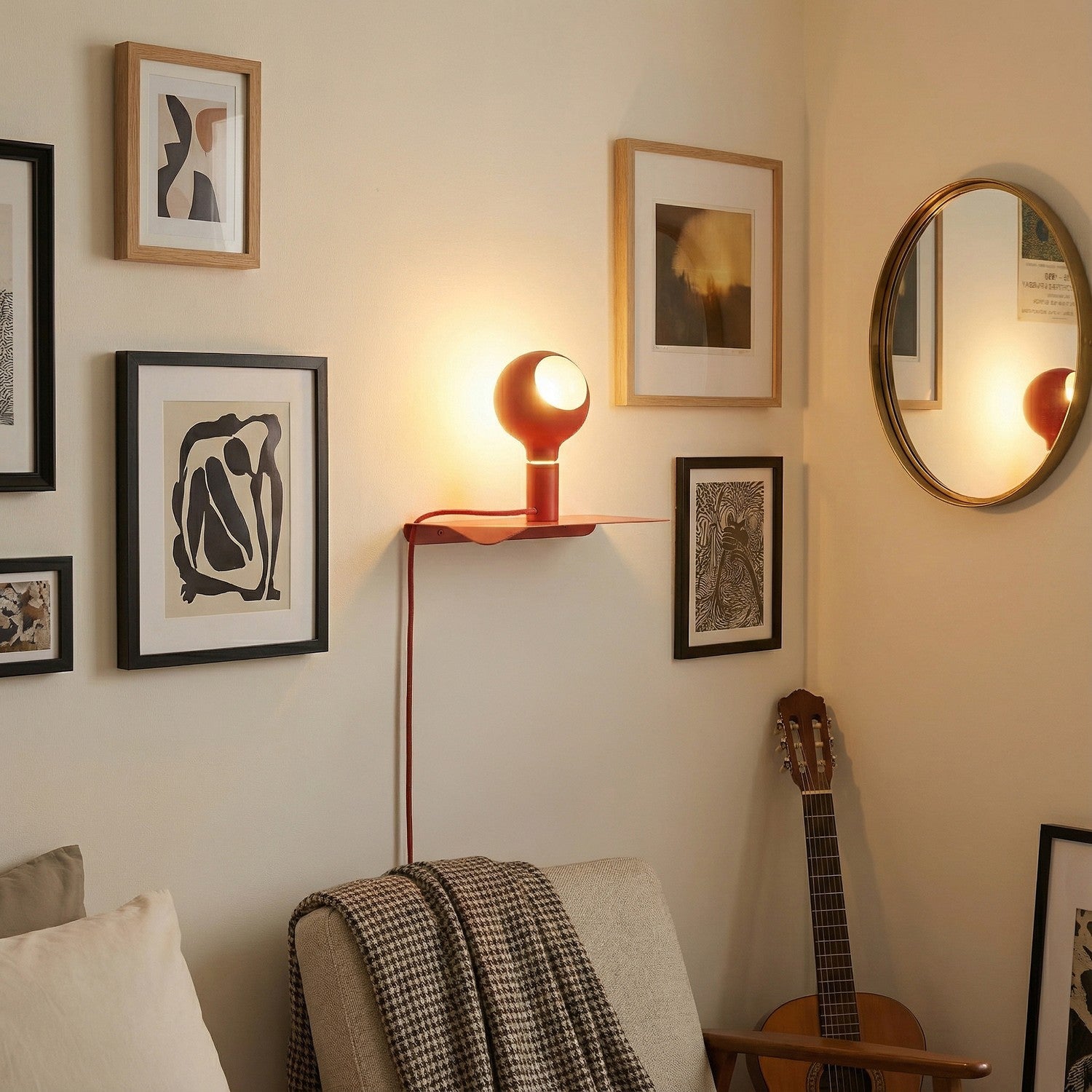 Combo Camo - Lampada con mensola e spina UK - Rosso