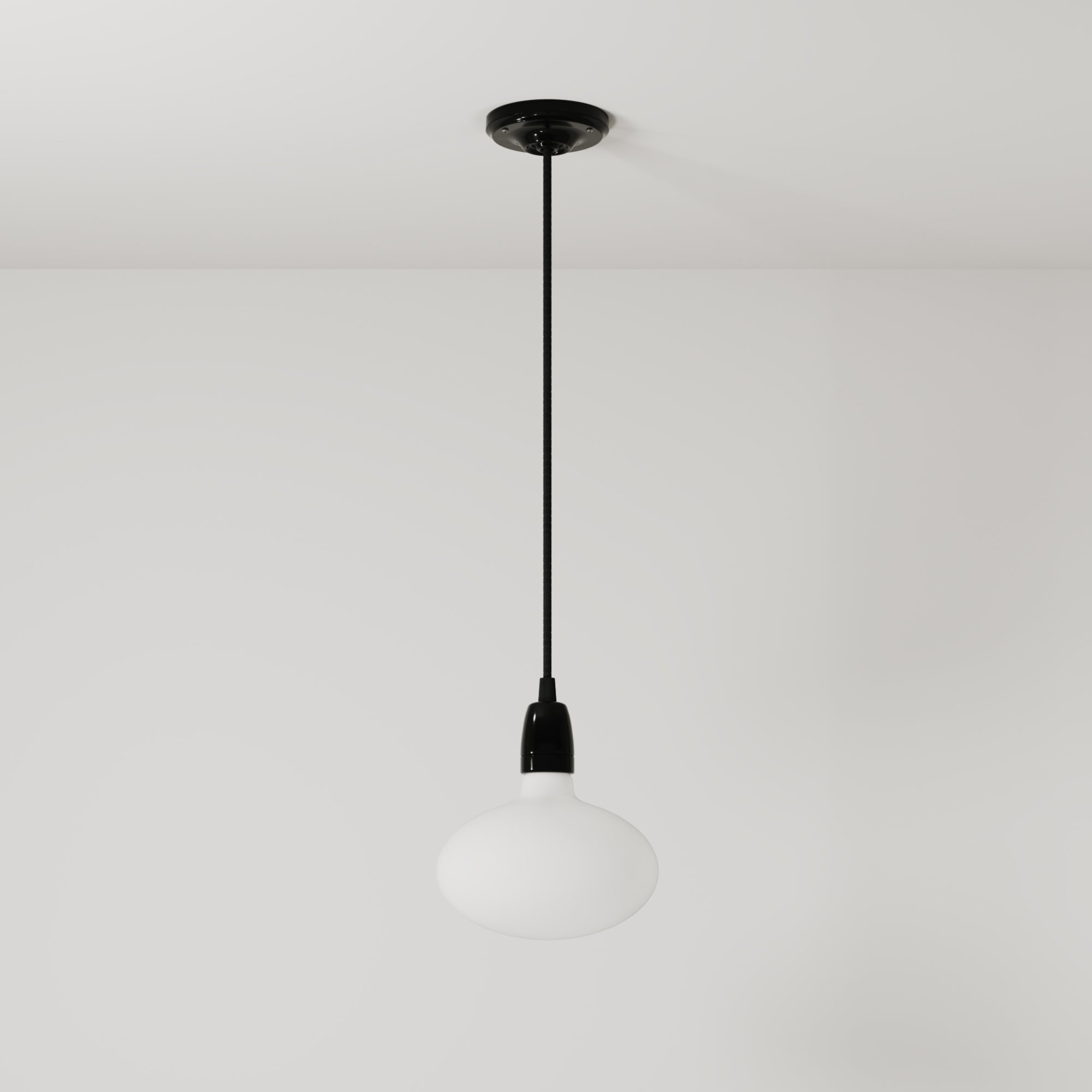 Lampada a sospensione con finitura in porcellana con lampadine LED Ellipse effetto porcellana - Nero
