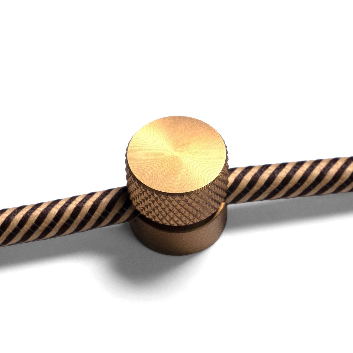 Sarè - Fissaggio a parete, passacavo in metallo per cavo tessile - Bronzo satinato