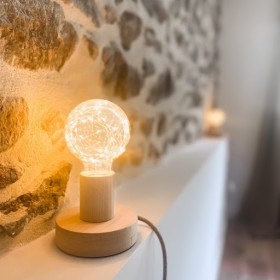 Des cadeaux de Noël gagnants: 10 lampes de table entièrement personnalisables